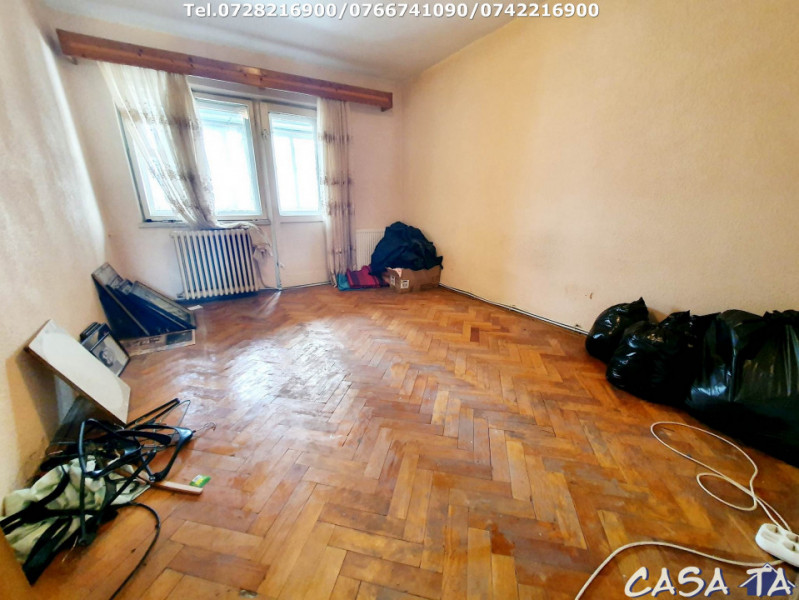 Apartament 3 camere, situat în Târgu Jiu, Bld Republicii