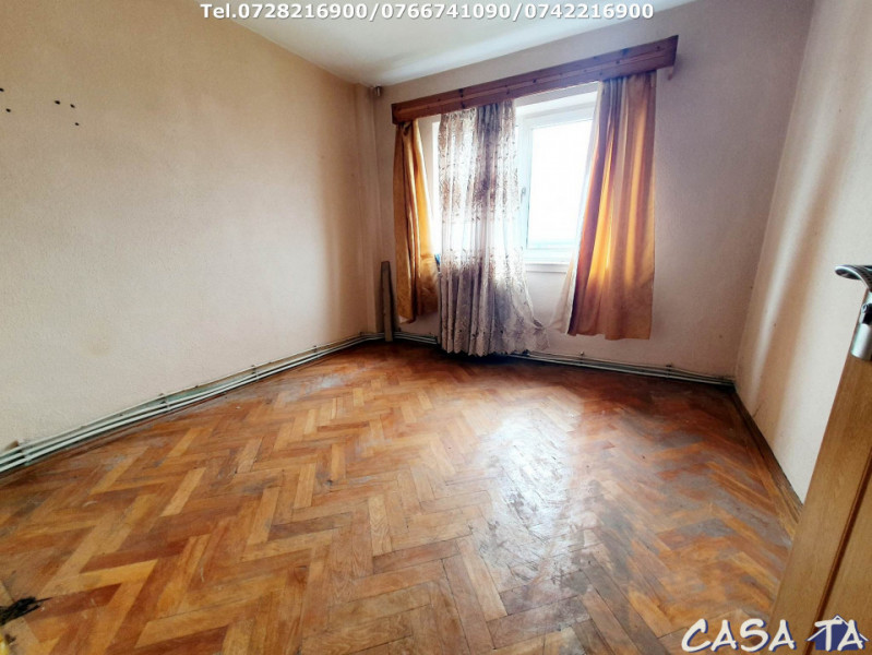 Apartament 3 camere, situat în Târgu Jiu, Bld Republicii