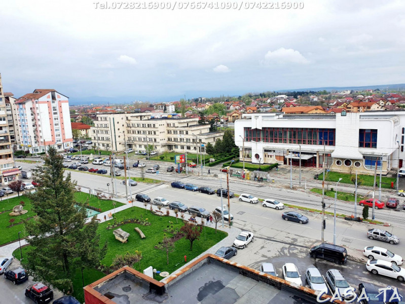 Apartament 3 camere, situat în Târgu Jiu, Bld Republicii