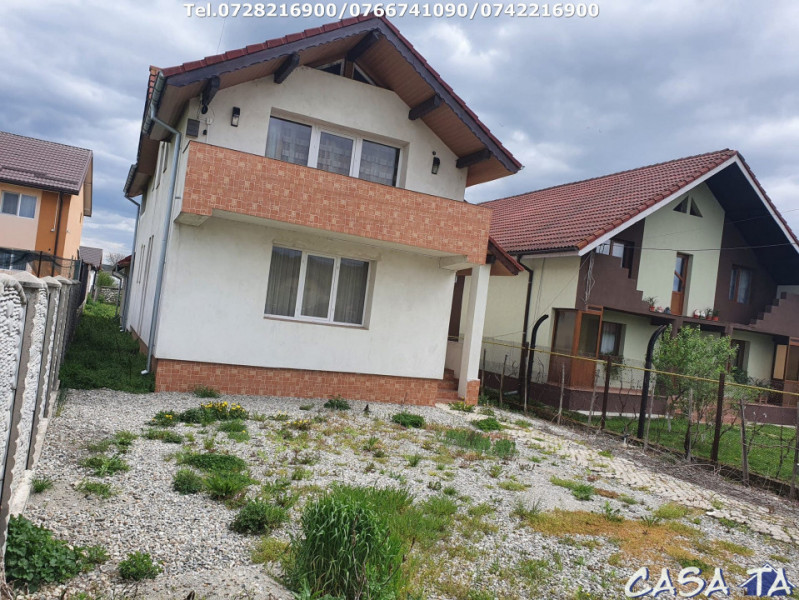 Casa P+M, situata în Turcinesti