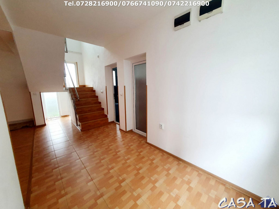 Casa P+M, situata în Turcinesti