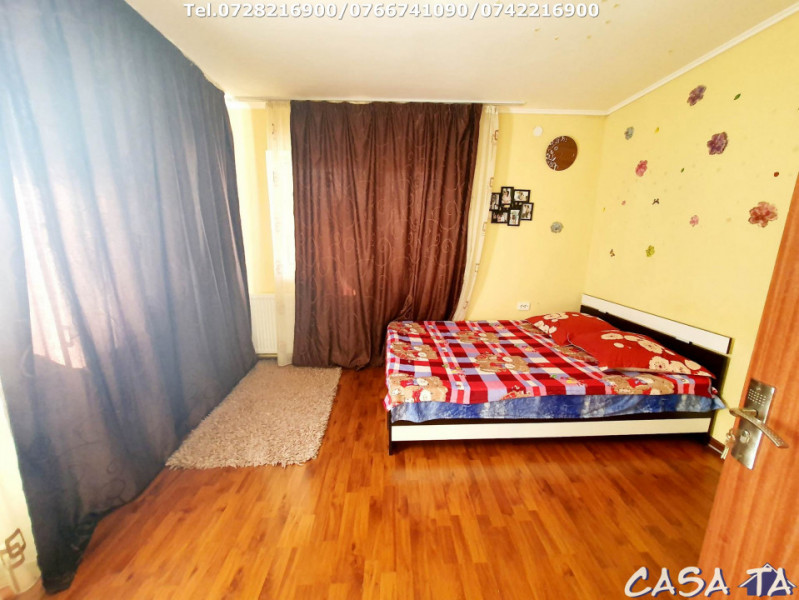 Vila de vanzare (D+P+1+M),Str.Trandafirilor