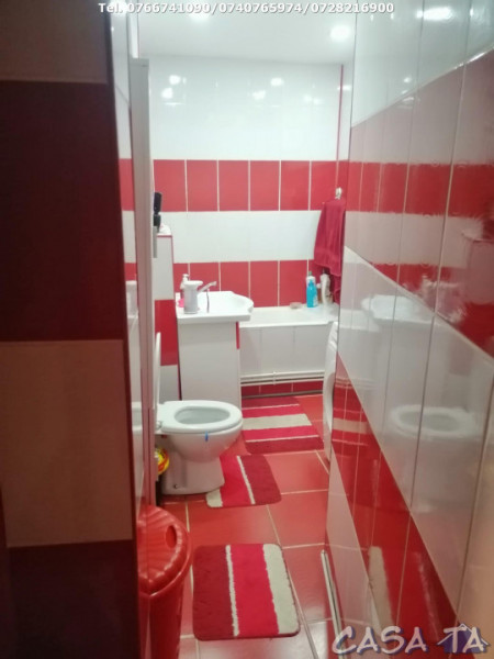 Apartament 3 Camere, Etaj 4, Strada Lt. Col. D-tru Petrescu