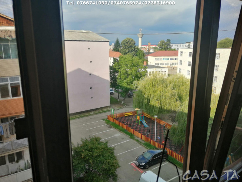Apartament 3 Camere, Etaj 4, Strada Lt. Col. D-tru Petrescu