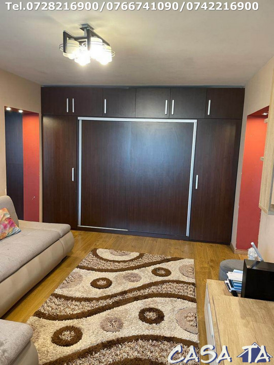 Apartament 3 camere, situat în Târgu Jiu, Str Unirii