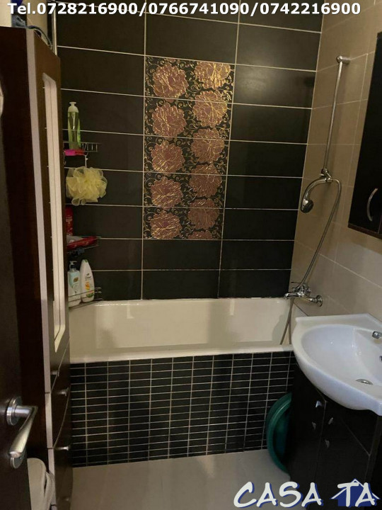 Apartament 3 camere, situat în Târgu Jiu, Str Unirii