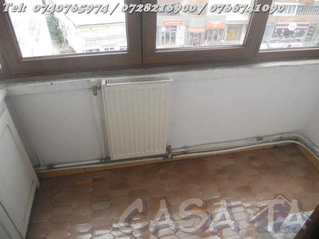 Apartament 3 camere, situat în Târgu Jiu, Str Victoriei