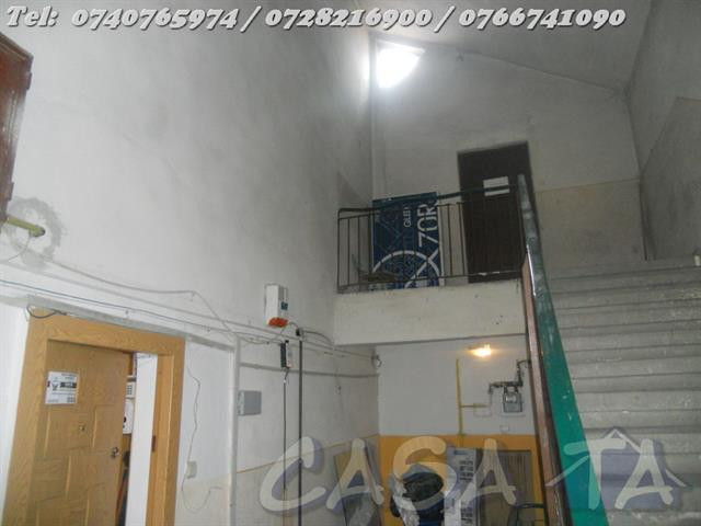 Apartament 3 camere, situat în Târgu Jiu, Str Victoriei