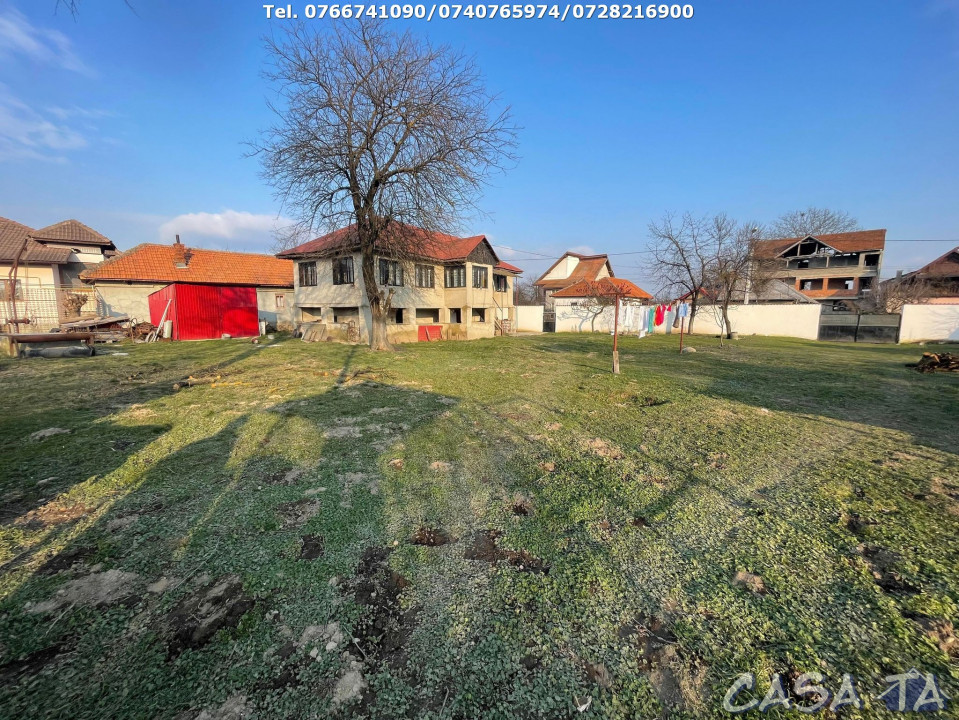 Casa +Anexe si Teren Aferent (4944mp), Slobozia