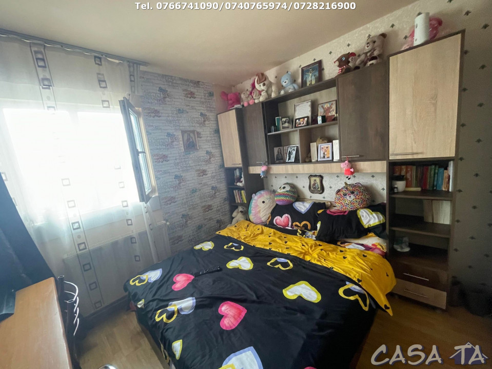 Apartament 3 Camere, Etaj 5, Strada 9 Mai - Zona Mall