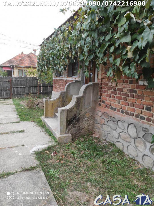 Casa situata în Polovragi