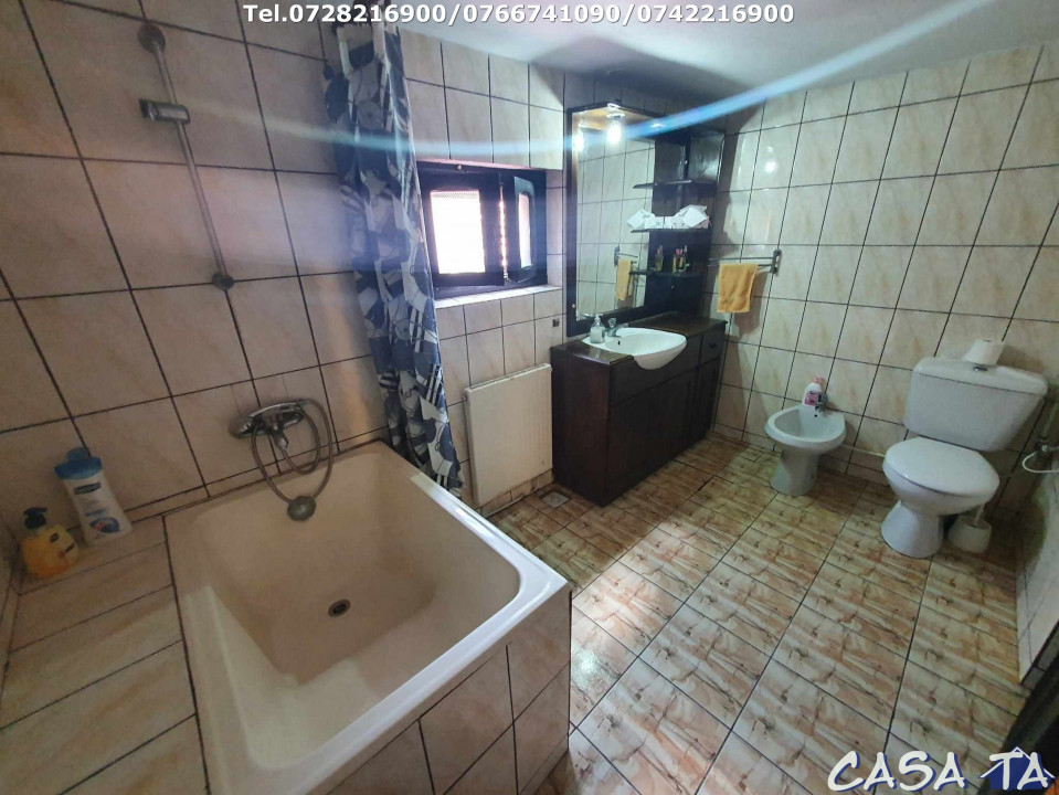 Casa situata in Gorj, Fratesti