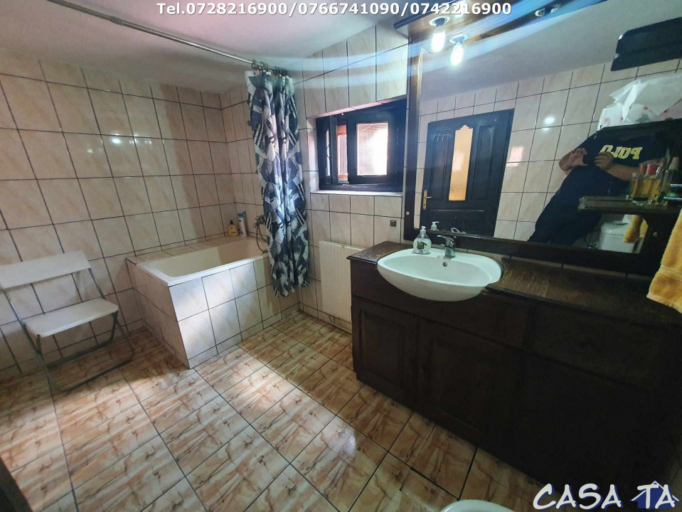 Casa situata in Gorj, Fratesti