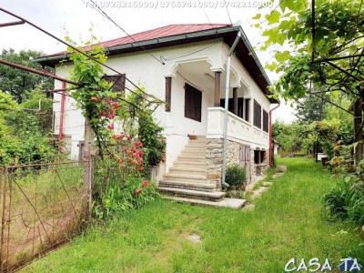 Casa situata in Gorj, Fratesti