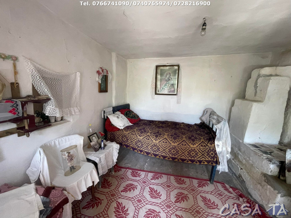 Casa 3 Camere + Teren Aferent (6000mp) si Anexa, Telesti