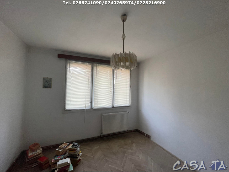Apartament 3 Camere, Etaj 1, Strada Grivitei