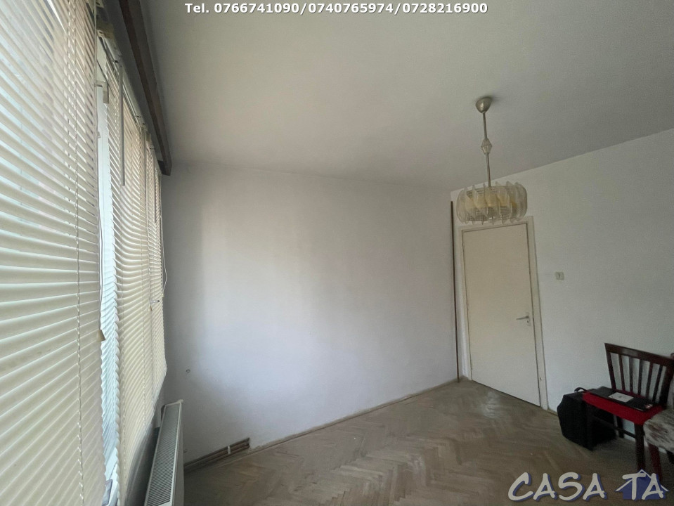 Apartament 3 Camere, Etaj 1, Strada Grivitei