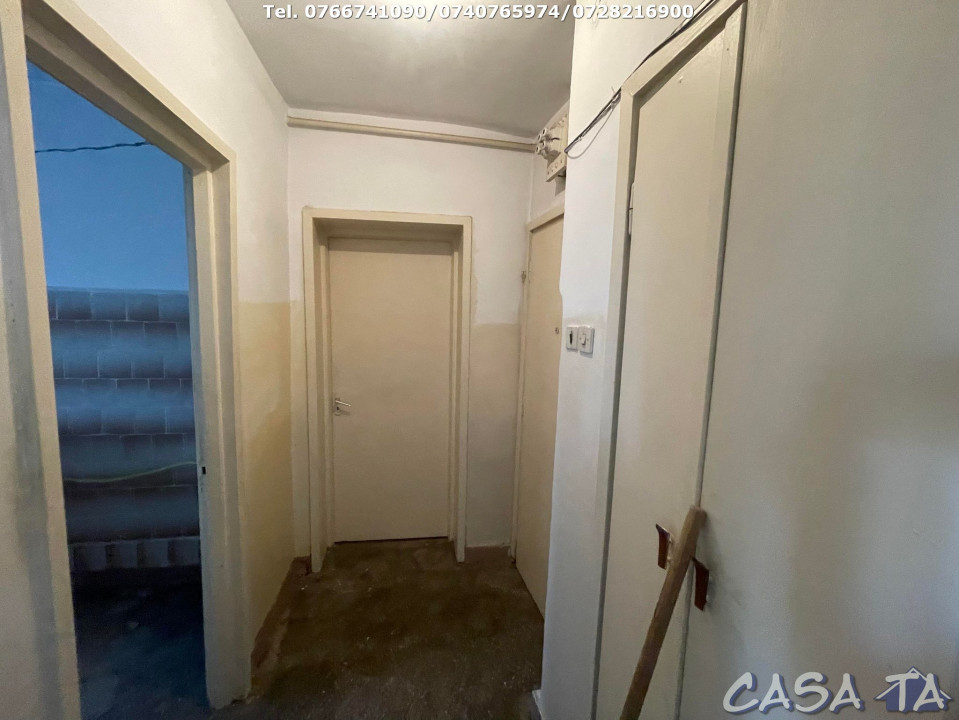 Apartament 3 Camere, Etaj 1, Strada Grivitei