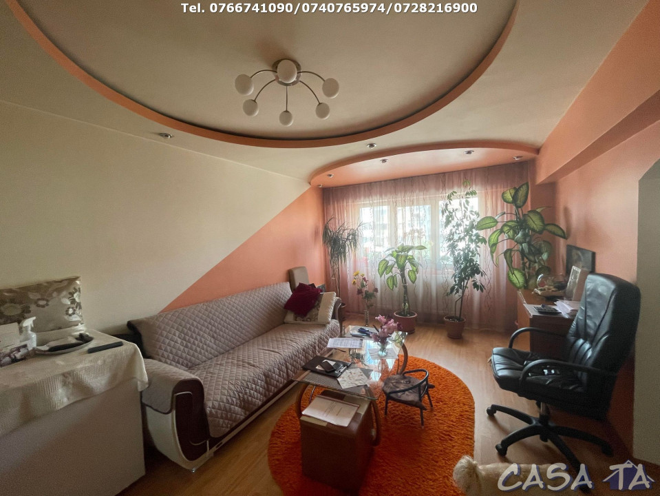 Apartament 4 Camere, Etaj 2, Strada 9 Mai - Zona Mall