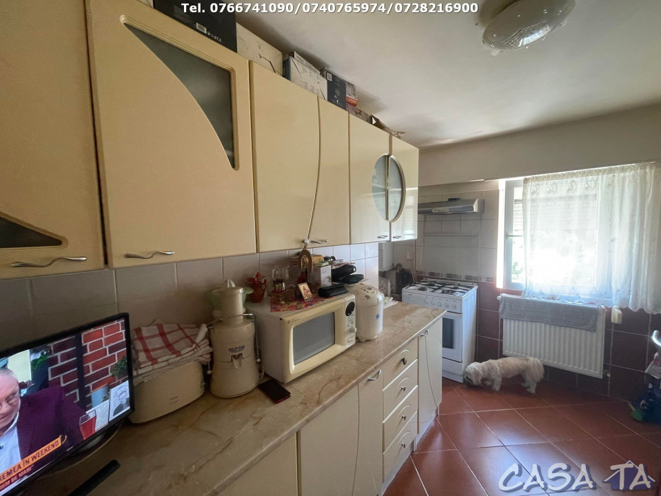 Apartament 4 Camere, Etaj 2, Strada 9 Mai - Zona Mall