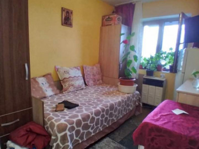 Garsoniera, Etaj 4, Strada Lotrului