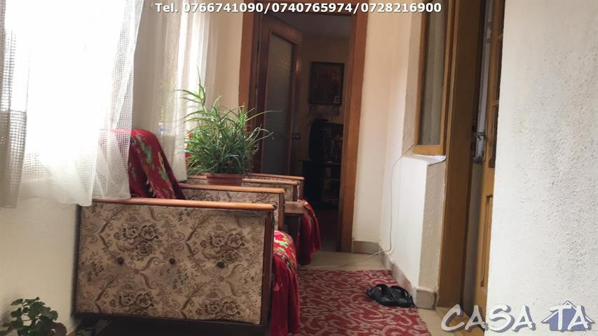 Casa 4 Camere + Teren (6500mp) si Anexe, Turcinesti