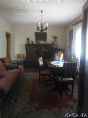 Casa 4 Camere + Teren (6500mp) si Anexe, Turcinesti