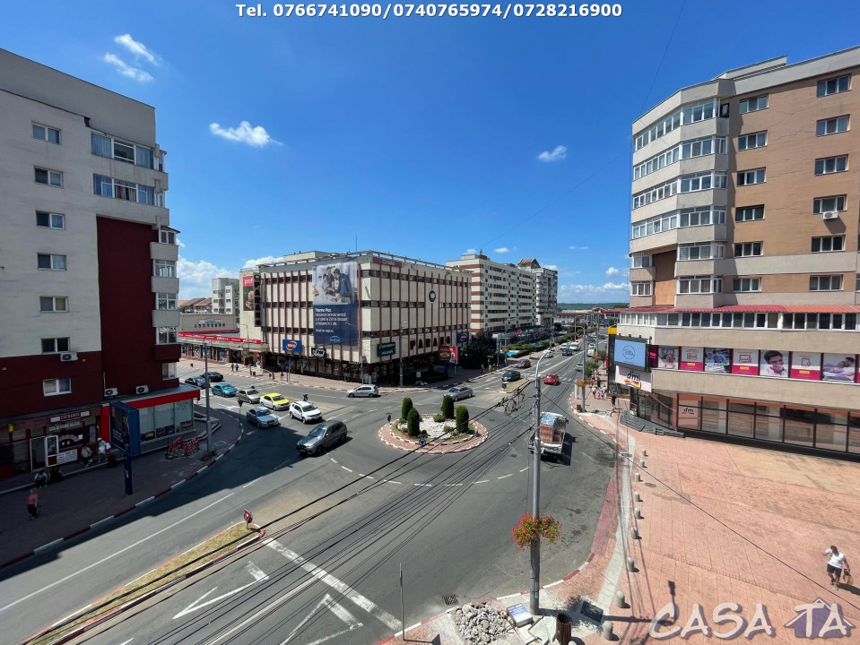 Apartament 3 Camere, Etaj 1, Strada Victoriei - Pietonal (Ultracentral)