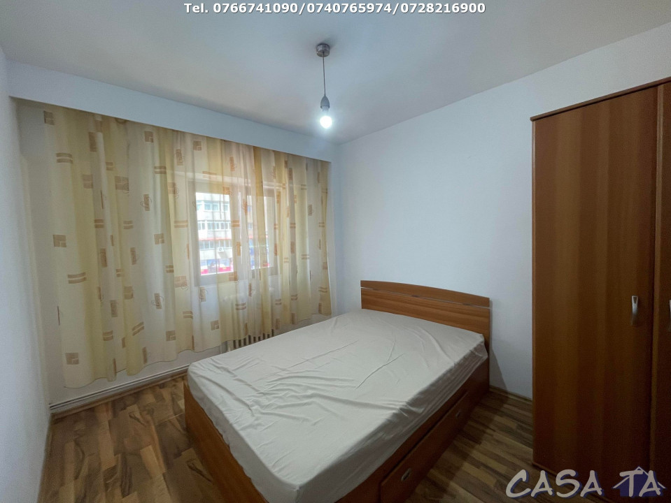 Apartament 3 Camere, Etaj 1, Strada Victoriei - Pietonal (Ultracentral)