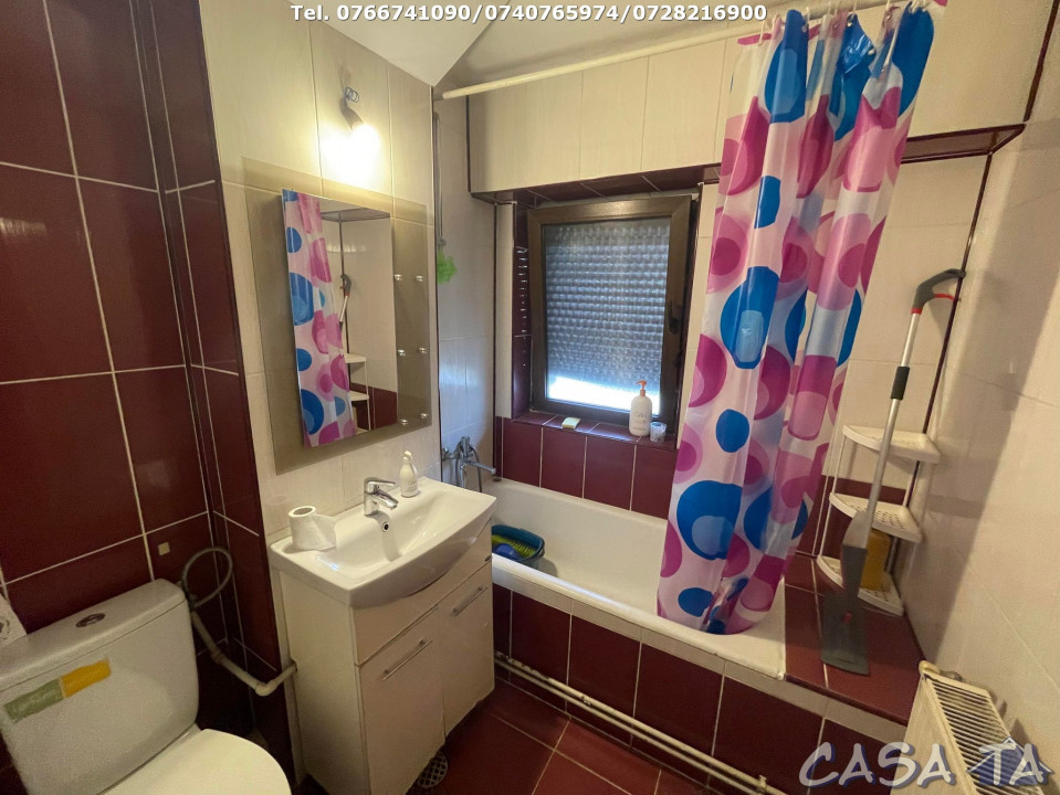 Apartament 3 Camere, Etaj 1, Strada Victoriei - Pietonal (Ultracentral)