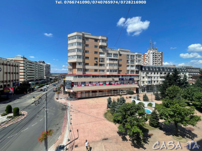 Apartament 3 Camere, Etaj 1, Strada Victoriei - Pietonal (Ultracentral)