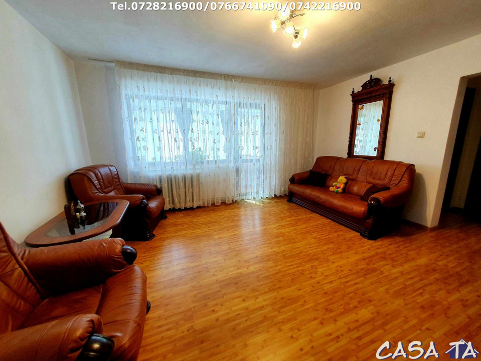 Apartament 3 camere ,situat în Târgu Jiu, Str Nicolae Titulescu
