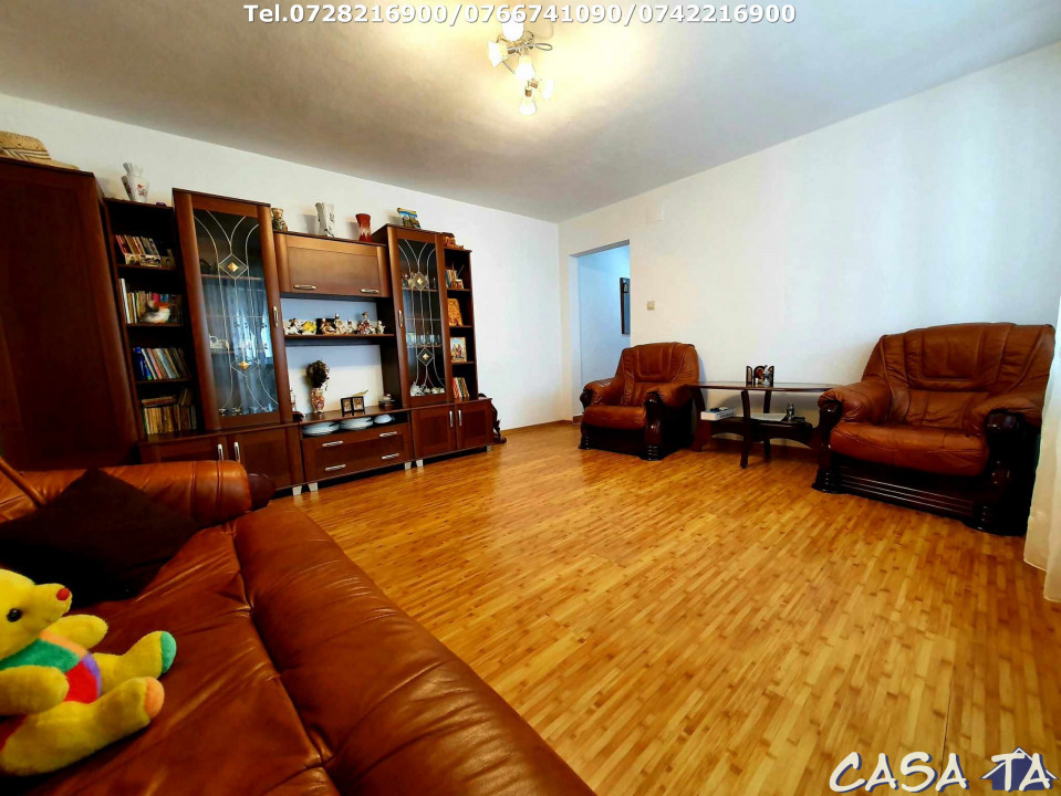 Apartament 3 camere ,situat în Târgu Jiu, Str Nicolae Titulescu