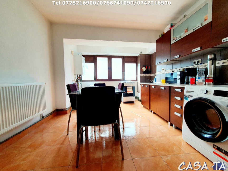 Apartament 3 camere ,situat în Târgu Jiu, Str Nicolae Titulescu