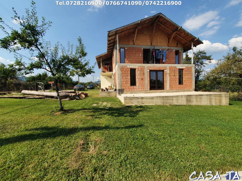 Casa P+M ,situata în Turcinesti - Horezu 