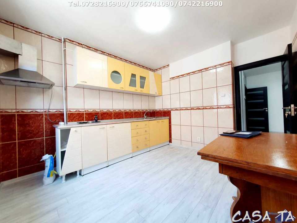 Apartament 2 camere, situat în Târgu Jiu, Str. 1 Decembrie 1918