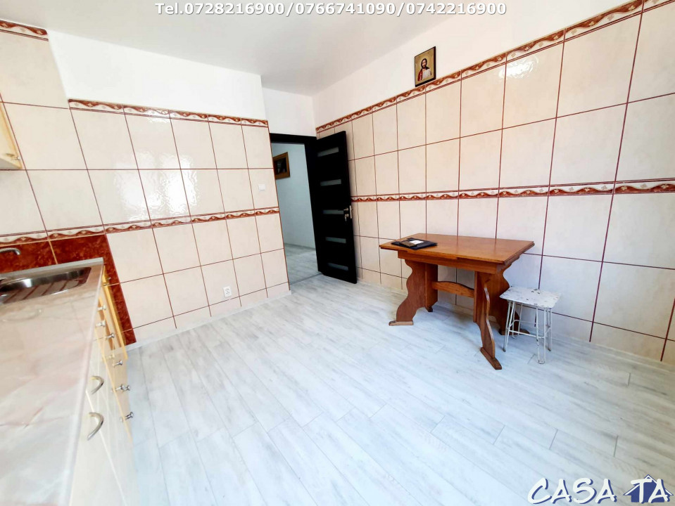 Apartament 2 camere, situat în Târgu Jiu, Str. 1 Decembrie 1918