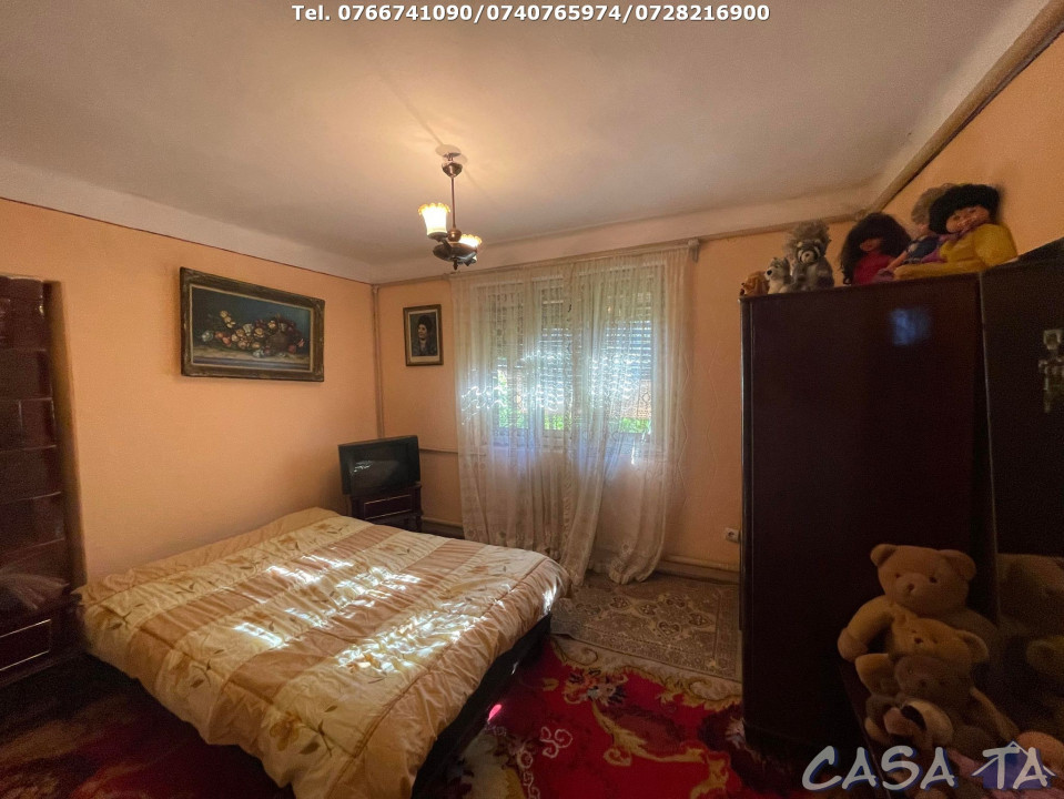 Casa + Teren aferent (1750 mp) si Anexe, Balesti - Gorj