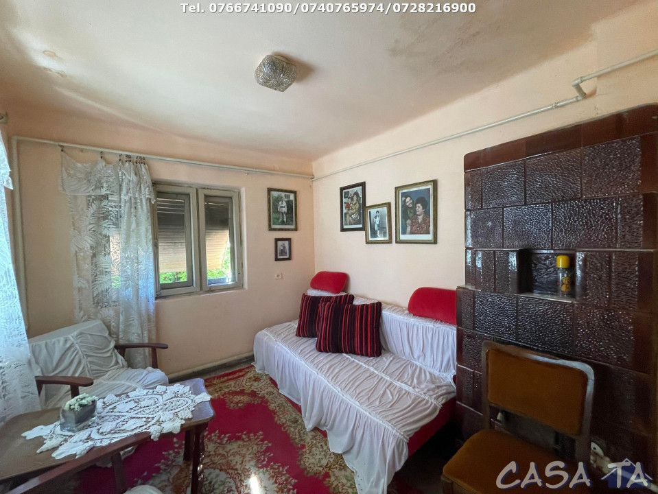 Casa + Teren aferent (1750 mp) si Anexe, Balesti - Gorj