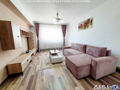 Apartament 4 camere, situat în Târgu Jiu, Str Traian (Zona Centrala)