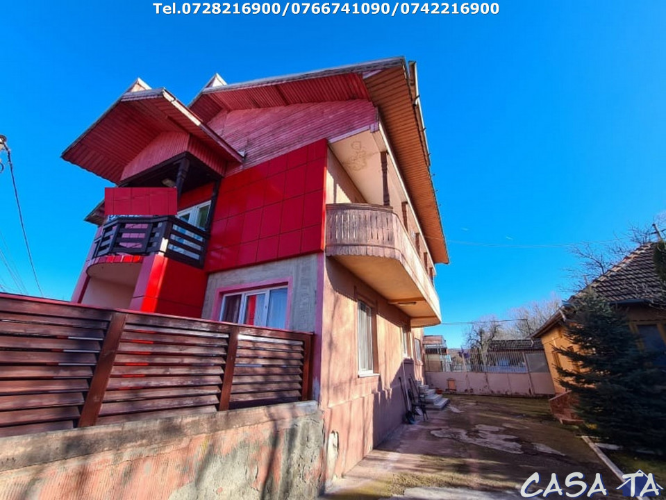  Casa D+P+1, situata în Curtisoara