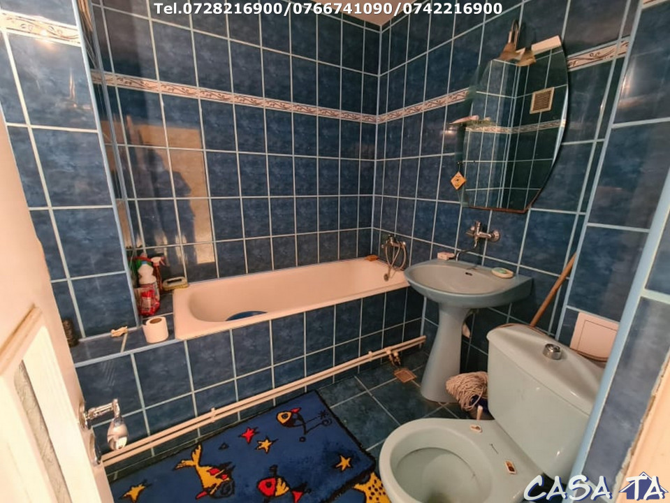  Casa D+P+1, situata în Curtisoara