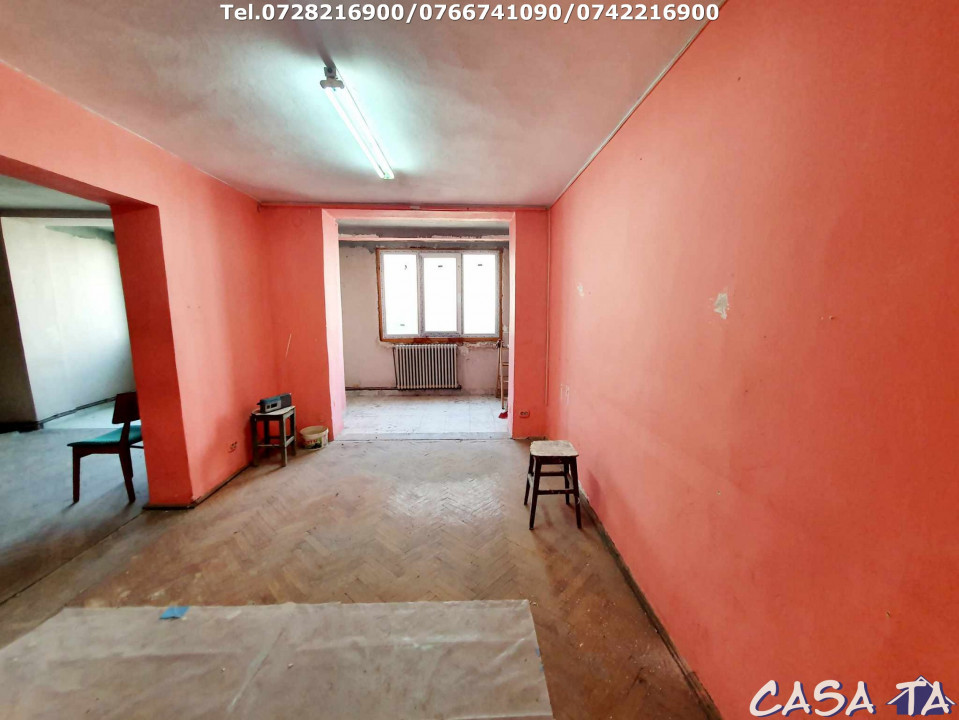  Spatiu comercial, Str Nicolae Titulescu