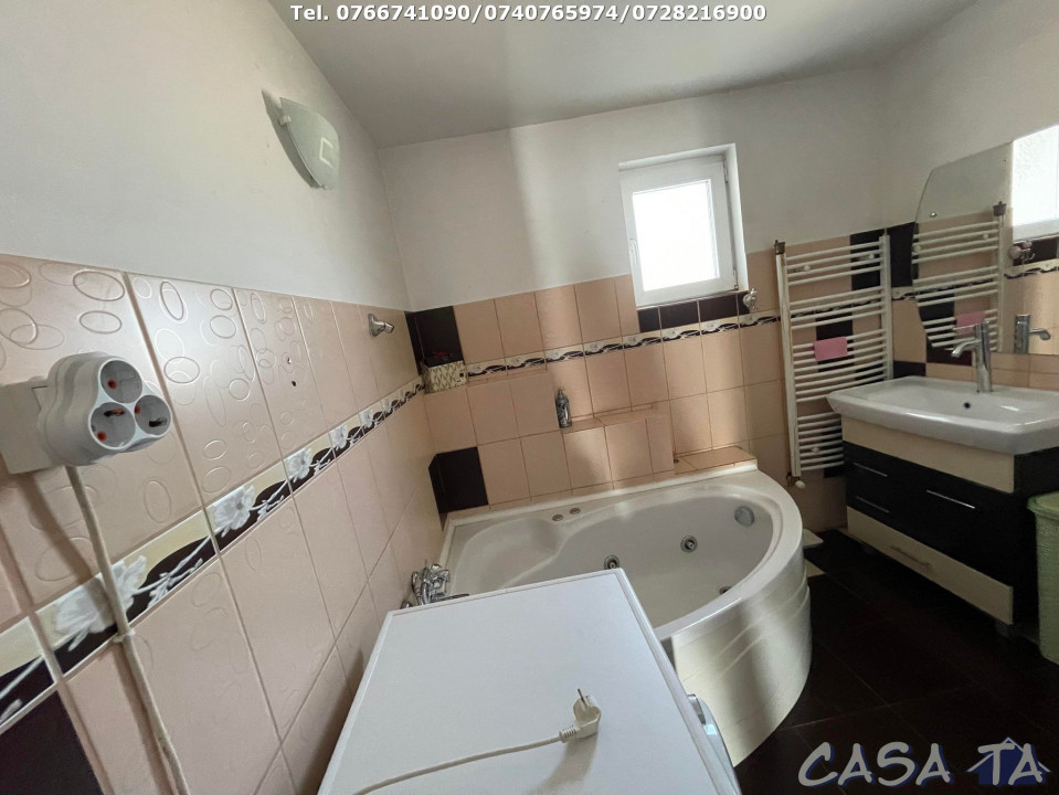 Casa 5 Camere, P+1, Strada Aleea Dumbrava