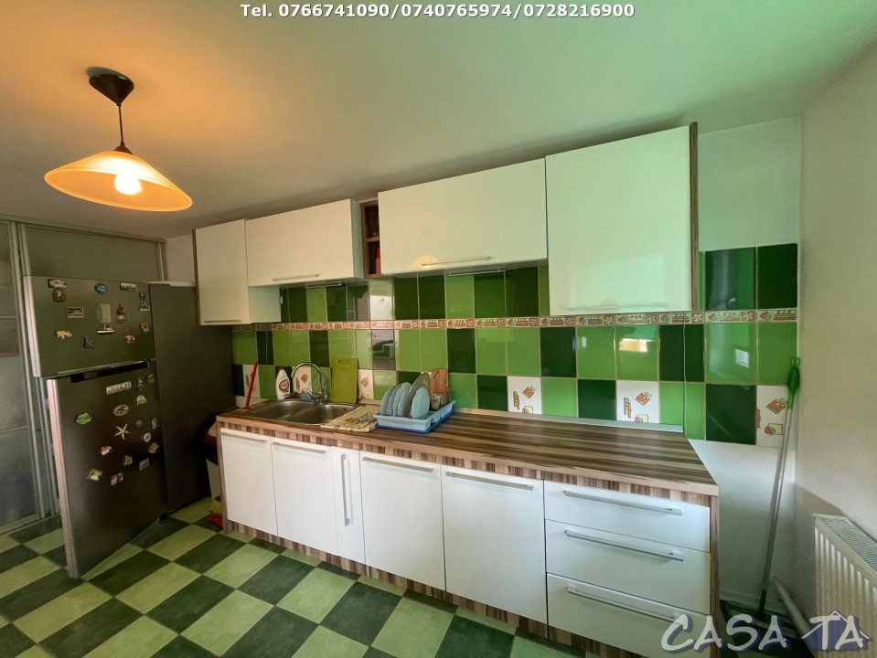 Casa 5 Camere, P+1, Strada Aleea Dumbrava