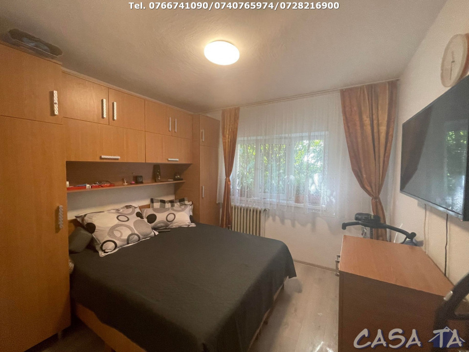 Apartament 3 Camere, Etaj 2, Strada 9 Mai - Zona Mall