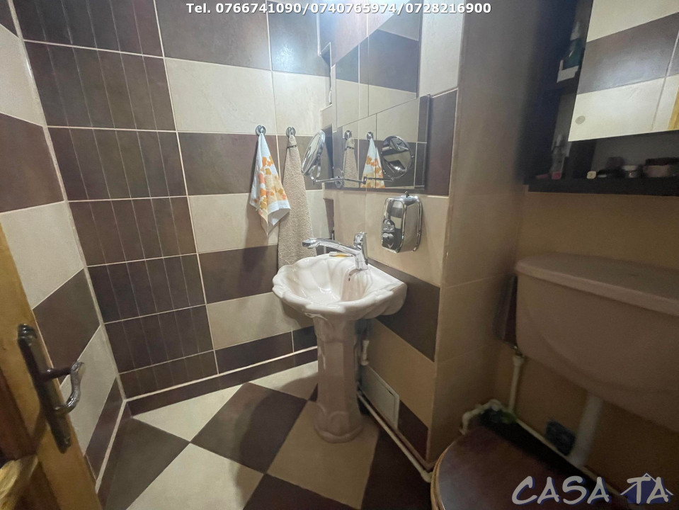 Apartament 4 Camere, Etaj 4, Strada 22 Decembrie 1989