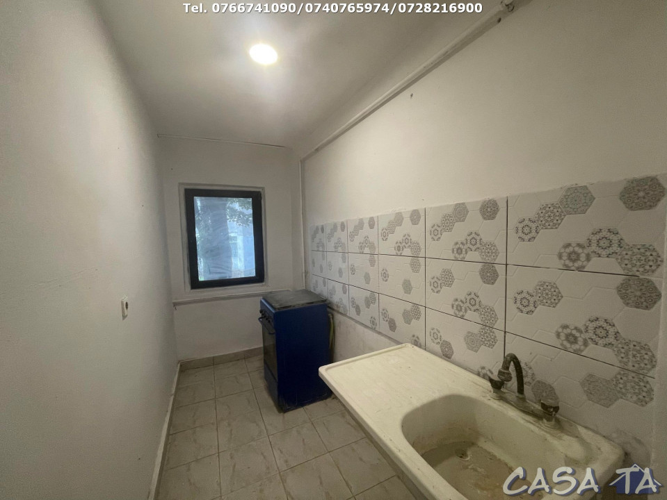 Garsoniera, situata în Târgu Jiu, Str. Zambilelor