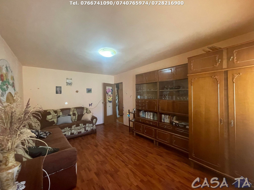 Apartament 2 Camere, Etaj 4 (cu acoperis), Strada Cerna