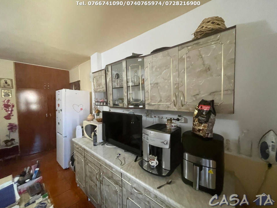 Apartament 2 Camere, Etaj 4 (cu acoperis), Strada Cerna